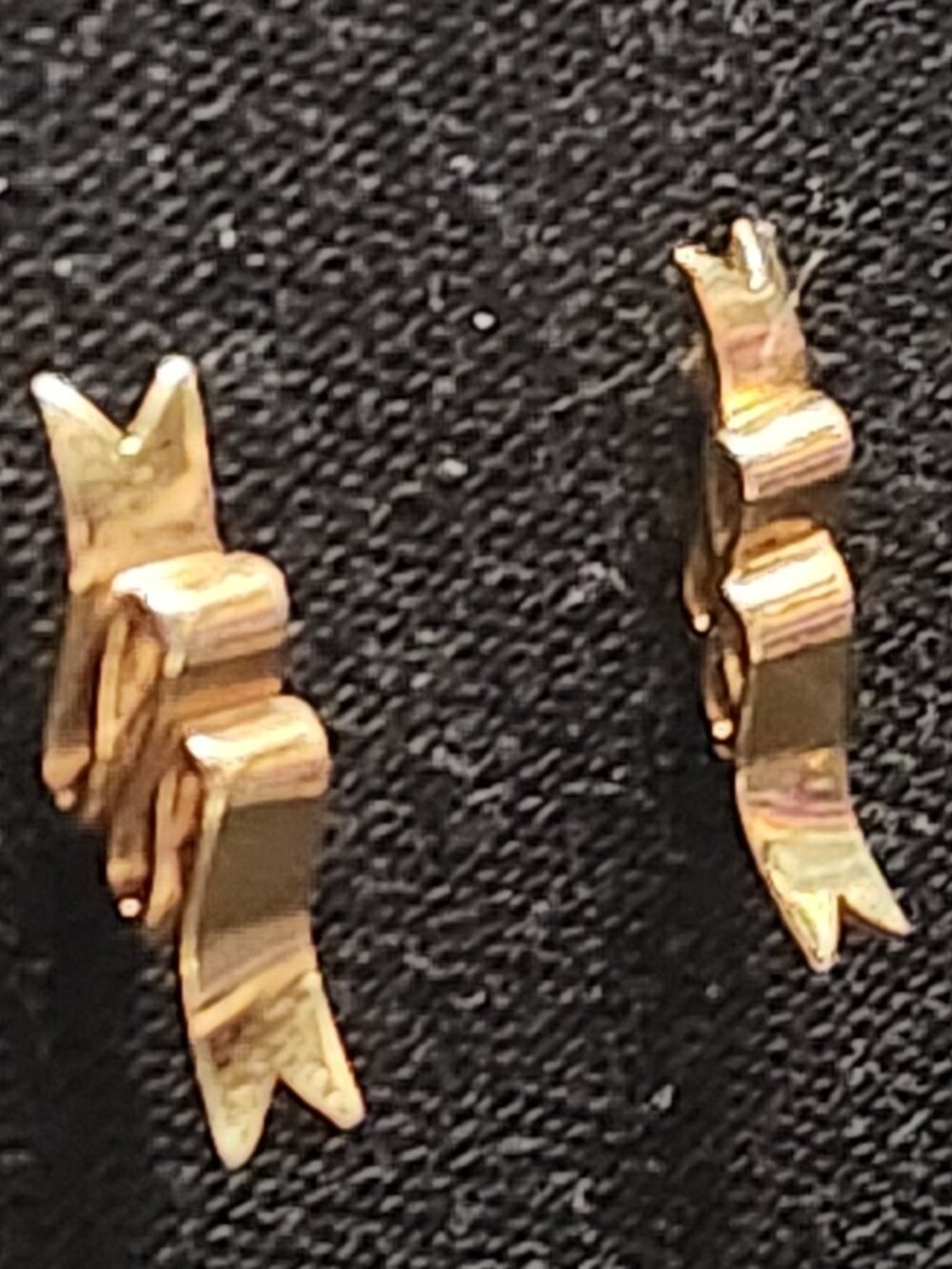 Gold Tone Geometric Ribbon Bow Stud Earrings Minimalist Vintage Style